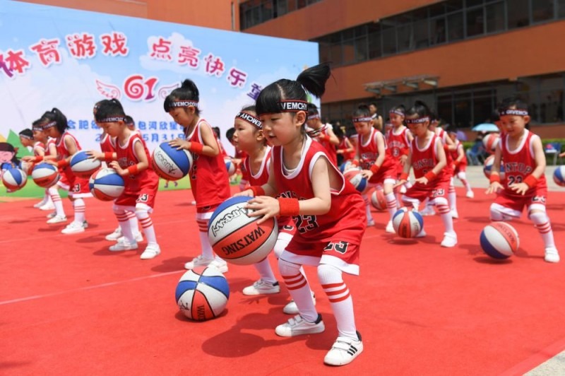 35岁克莱想家了！第900场里程悲，6个三分赢不了！后悔离开库里吗