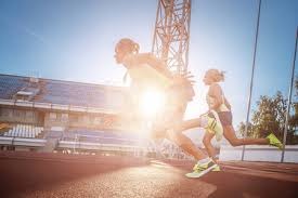 杀入畅销榜TOP 1，新作未出被发行争抢，这家小团队跑通一条另类赛道