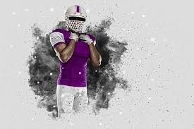 女足英联杯中发生暴力冲突，一名球员抓住对手脖子将其摔倒